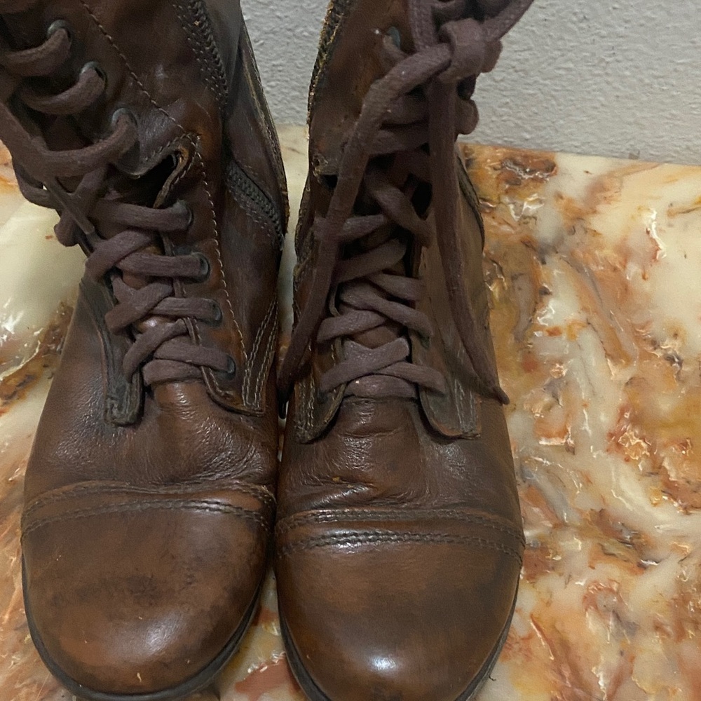 Steve Madden Brown Lace-Up Leather Boots